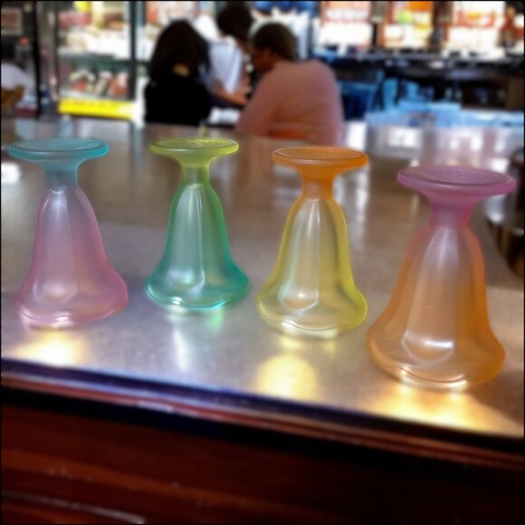 LIBBEY KA-DINKS Vintage Frosted Tulip Shaped Scalloped Edge Pastel Cups - Picture 4 of 5